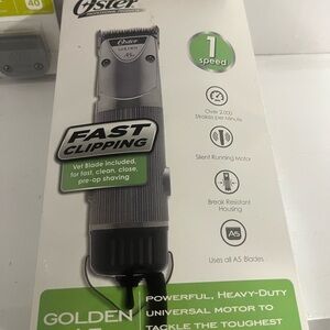 Dog and animal Oster Golden A5 Clipper - Gray comes with 3 blades